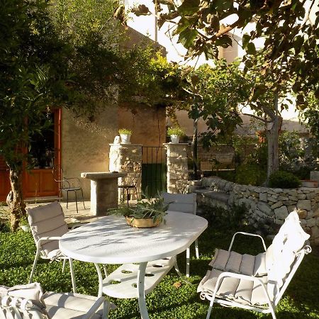 Garden&House Amore Vero Модіка Екстер'єр фото