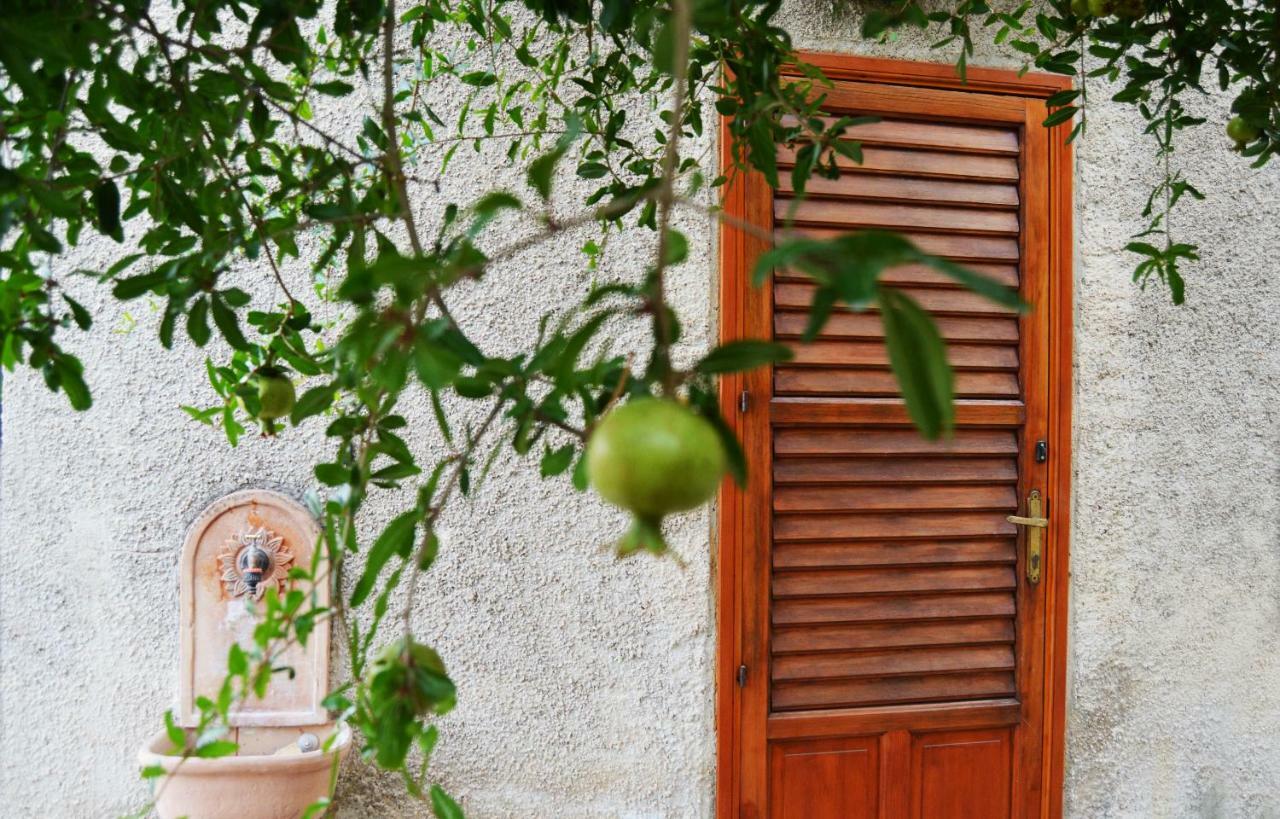 Garden&House Amore Vero Модіка Екстер'єр фото